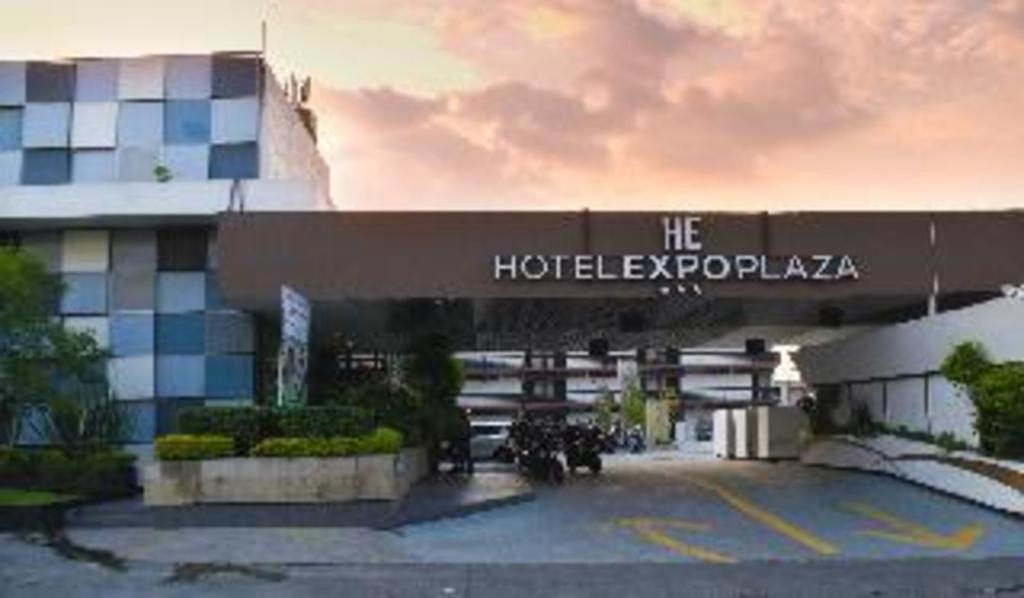 Hotel Portonovo Plaza Expo Zapopan Εξωτερικό φωτογραφία