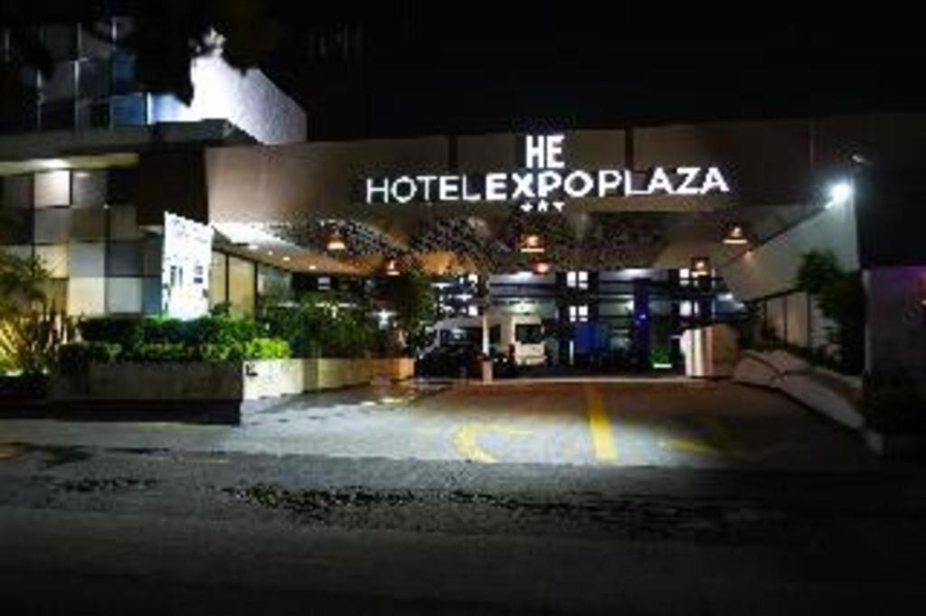 Hotel Portonovo Plaza Expo Zapopan Εξωτερικό φωτογραφία