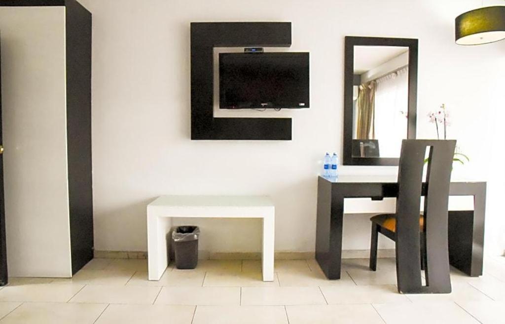 Hotel Portonovo Plaza Expo Zapopan Εξωτερικό φωτογραφία