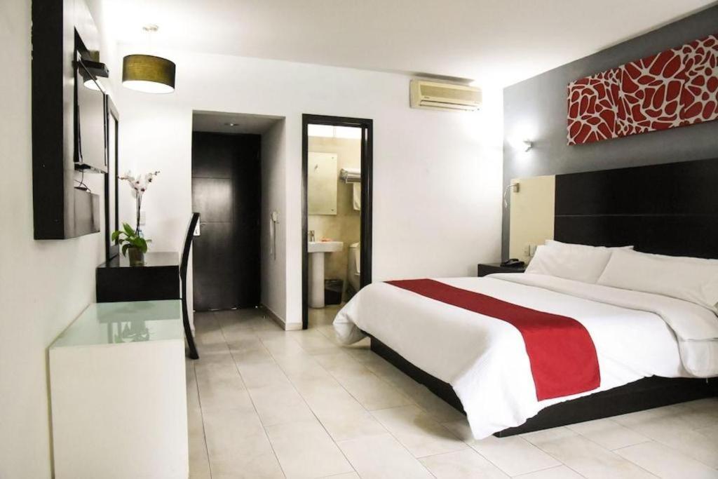 Hotel Portonovo Plaza Expo Zapopan Εξωτερικό φωτογραφία
