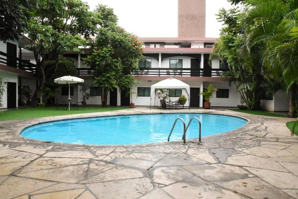 Hotel Portonovo Plaza Expo Zapopan Εξωτερικό φωτογραφία