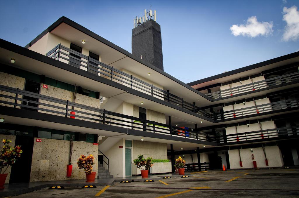 Hotel Portonovo Plaza Expo Zapopan Εξωτερικό φωτογραφία